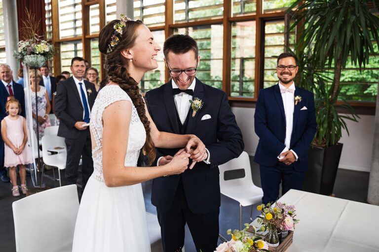 Helen & Ulrich – Rustikale Hochzeit mit Eis