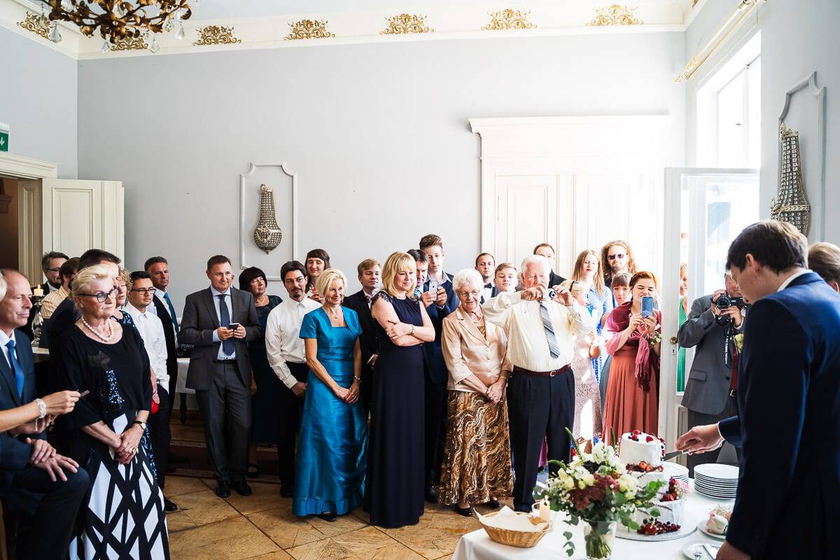 Hochzeitstorte Anschneiden Schönfeld